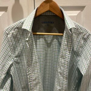 Men's great condition button down